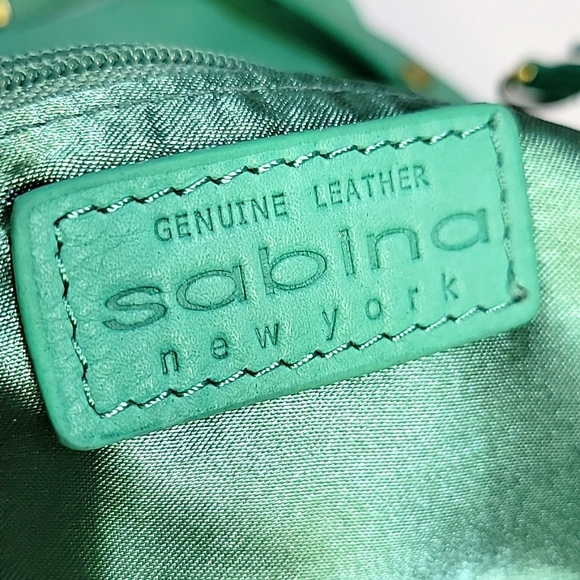 SABINA NewYork  Genuine Green Leather Crossbody Bag . - Picture 9 of 17